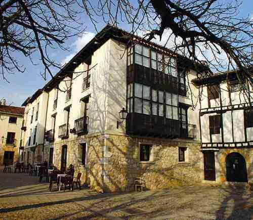 Hotel Rey Chindasvinto Covarrubias Exteriér fotografie